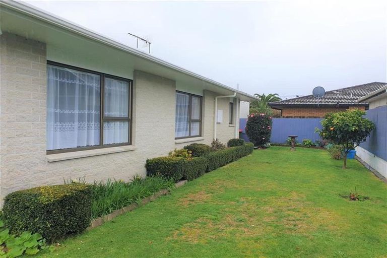 Photo of property in 3/187 Carrington Street, Lower Vogeltown, New Plymouth, 4310
