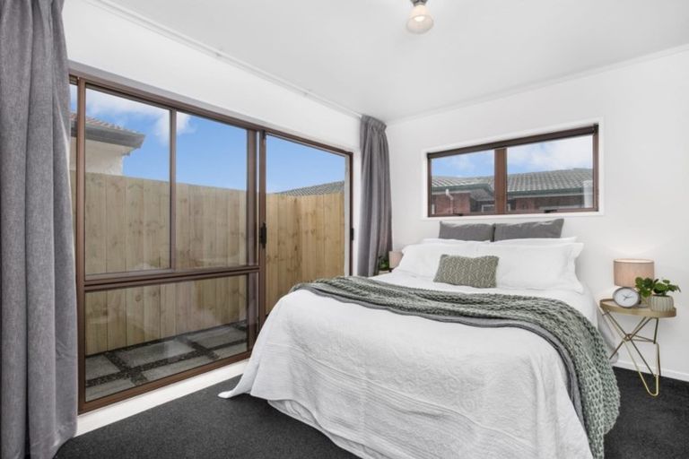 Photo of property in 1/20 Ashdown Place, Pahurehure, Papakura, 2113