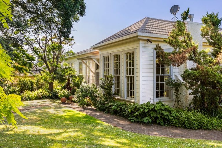 Photo of property in 1 Ormond Road, Whataupoko, Gisborne, 4010