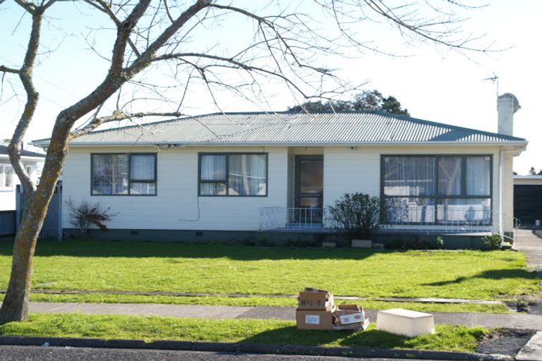 Photo of property in 20 Kairanga Street, Mangere East, Auckland, 2024