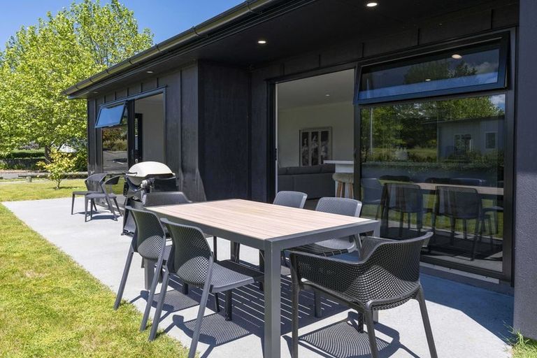 Photo of property in 6 Akatea Lane, Richmond Heights, Taupo, 3330