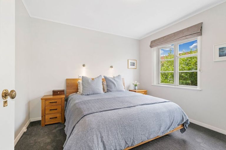 Photo of property in 88 Walmer Road, Point Chevalier, Auckland, 1022
