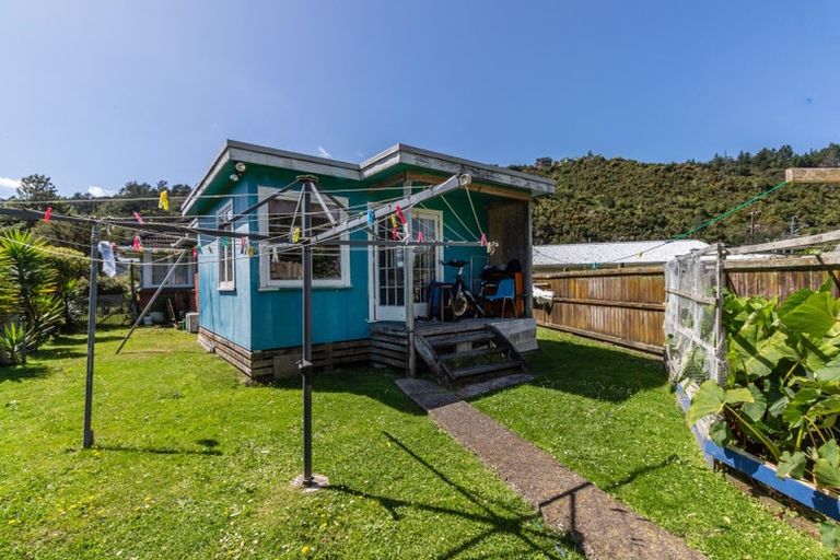 Photo of property in 47 Farmer Crescent, Taita, Lower Hutt, 5011