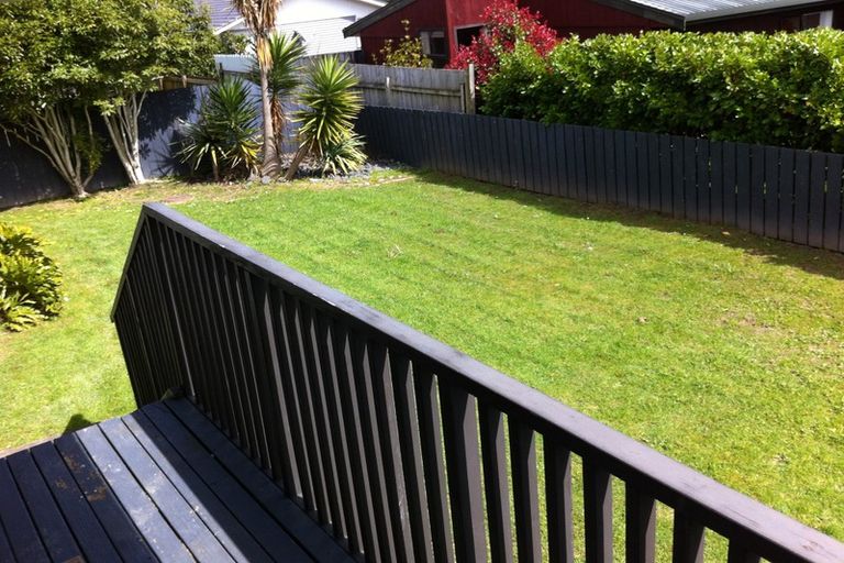 Photo of property in 61a Farquhar Road, Glendene, Auckland, 0602