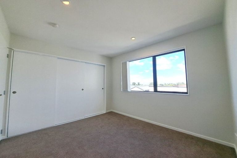 Photo of property in 42 Tukari Lane, Mangere Bridge, Auckland, 2022