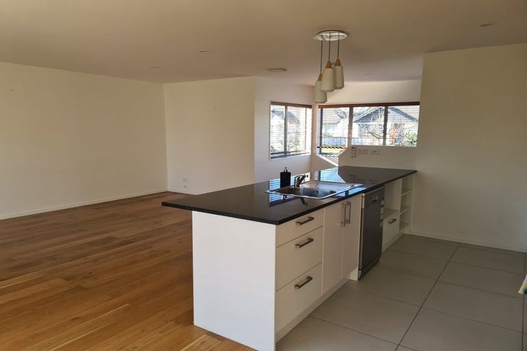 Photo of property in 23 Kotuku Crescent, Takanini, 2112