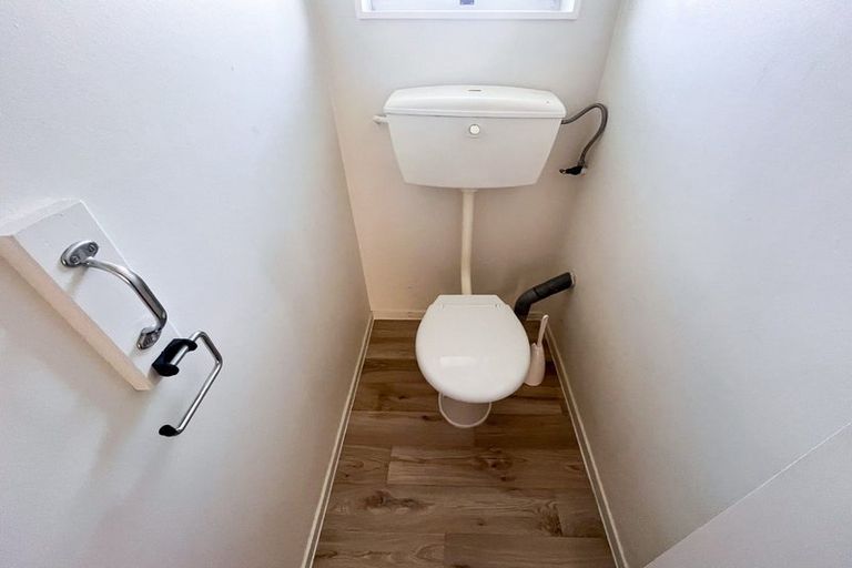 Photo of property in 3/324 Ferry Road, Waltham, Christchurch, 8011