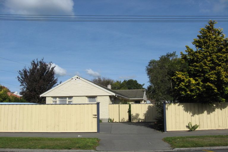 Photo of property in 143 Maidstone Road, Ilam, Christchurch, 8041