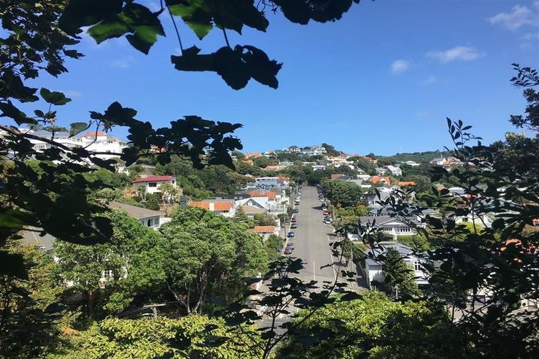 Photo of property in 29d North Terrace, Kelburn, Wellington, 6012