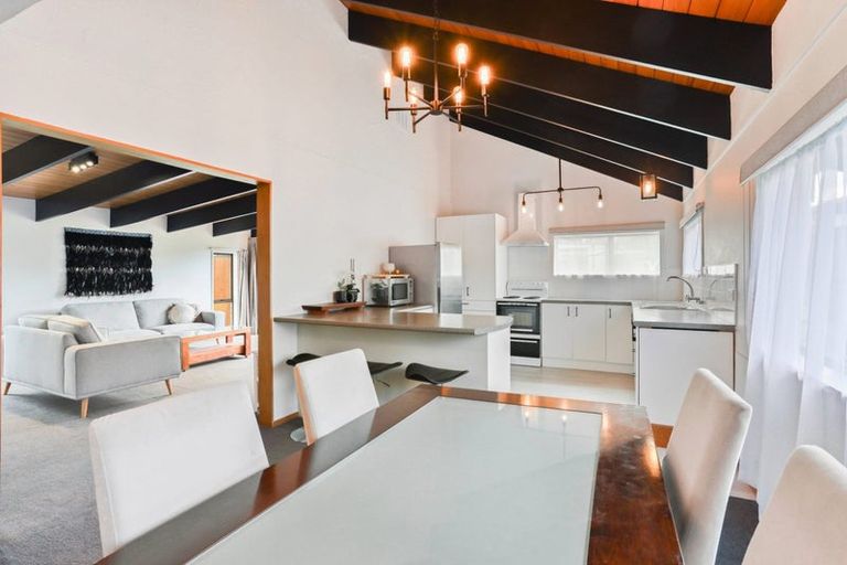 Photo of property in 2 Ebert Place, Rangiora, 7400