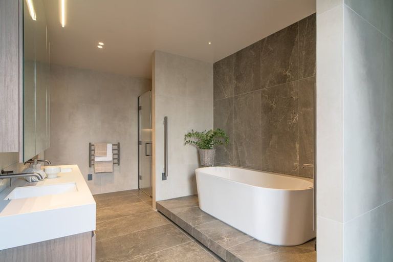 Photo of property in 9c Dalbeth Place, Matangi, Hamilton, 3284