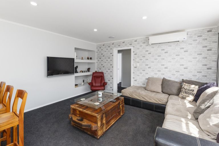 Photo of property in 10 Pitama Road, Awapuni, Palmerston North, 4412