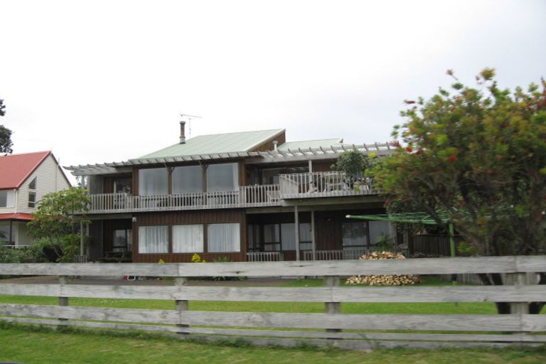 Photo of property in 47 The Esplanade, Manly, Whangaparaoa, 0930