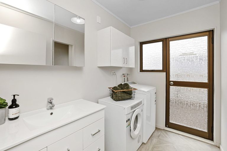 Photo of property in 73a Pendarves Street, New Plymouth, 4310