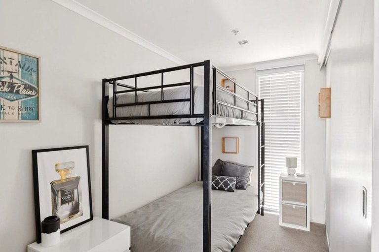 Photo of property in Algarve Apartments, 213/332 Maunganui Road, Mount Maunganui, 3116