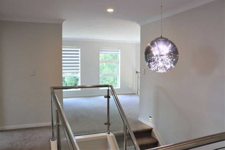 Photo of property in 1 Beatrice Place, Flat Bush, Auckland, 2016