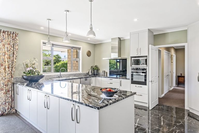 Photo of property in 3-9 Seddon Street, Waikanae, 5036