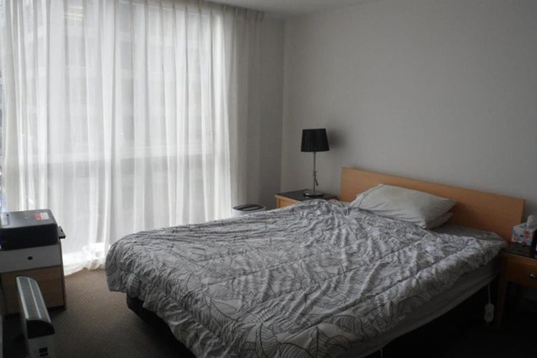 Photo of property in Gilmer Terrace Car Park, 403/9 Gilmer Terrace, Wellington Central, Wellington, 6011