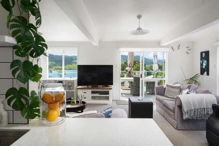 Photo of property in 12 Moana Drive, Tanners Point, Katikati, 3177