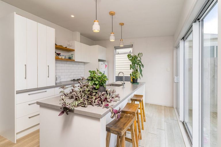 Photo of property in 17 Peel Street, Mornington, Dunedin, 9011