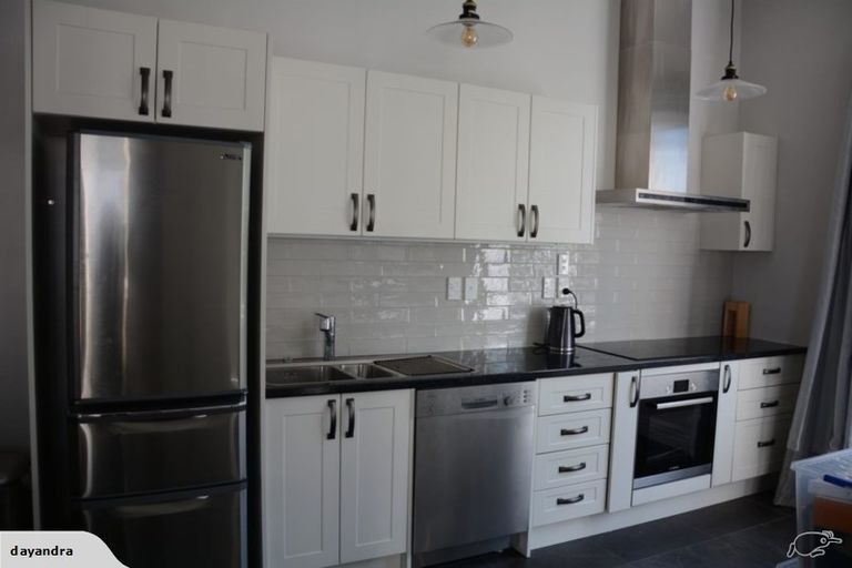 Photo of property in 15 Portland Crescent, Thorndon, Wellington, 6011