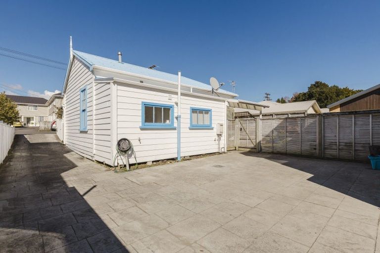 Photo of property in 1/30 Bulteel Street, New Plymouth, 4310