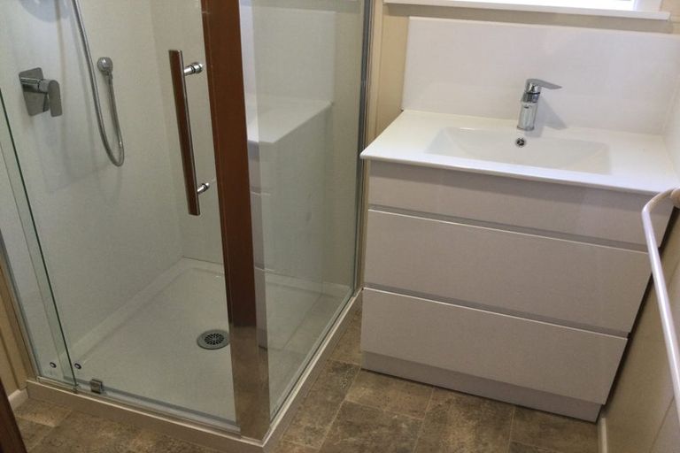 Photo of property in 40 Dowse Drive, Maungaraki, Lower Hutt, 5010