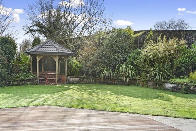 Photo of property in 50 Lepper Road, Inglewood, 4386