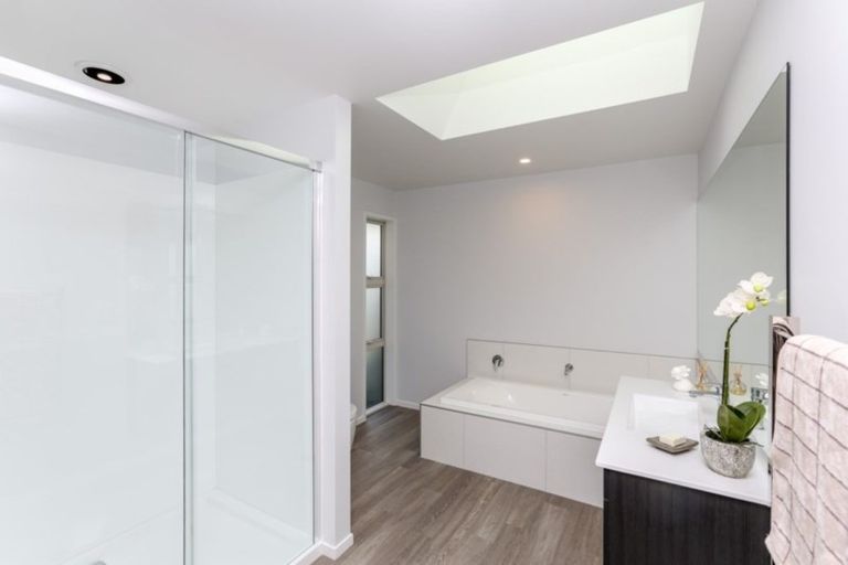 Photo of property in 3a Normanby Street, Fitzroy, New Plymouth, 4312