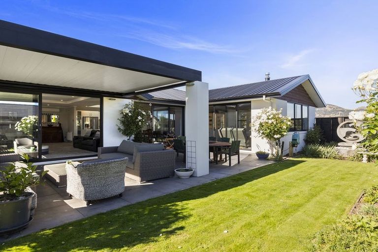 Photo of property in 2 Carnoustie Lane, Mosgiel, 9024