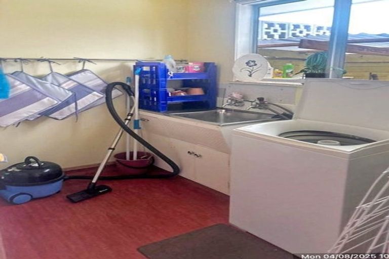 Photo of property in 17 Kimbolton Road, Feilding, 4702