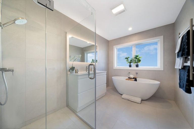 Photo of property in 400 Main Road, Huapai, Kumeu, 0810