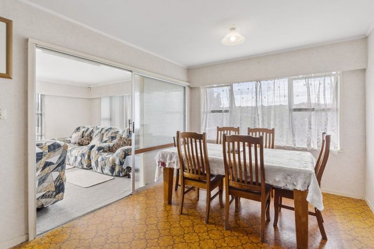 Photo of property in 20 Lynmore Drive, Hillpark, Auckland, 2102