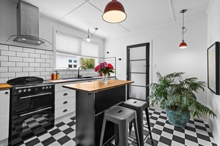 Photo of property in 1/502 Saint Aubyn Street West, Hastings, 4122