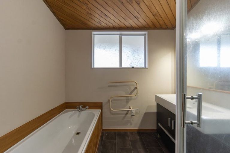 Photo of property in 44 Elmwood Crescent, Pukete, Hamilton, 3200