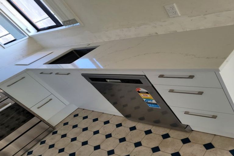 Photo of property in 1/65 Effingham Street, North New Brighton, Christchurch, 8083