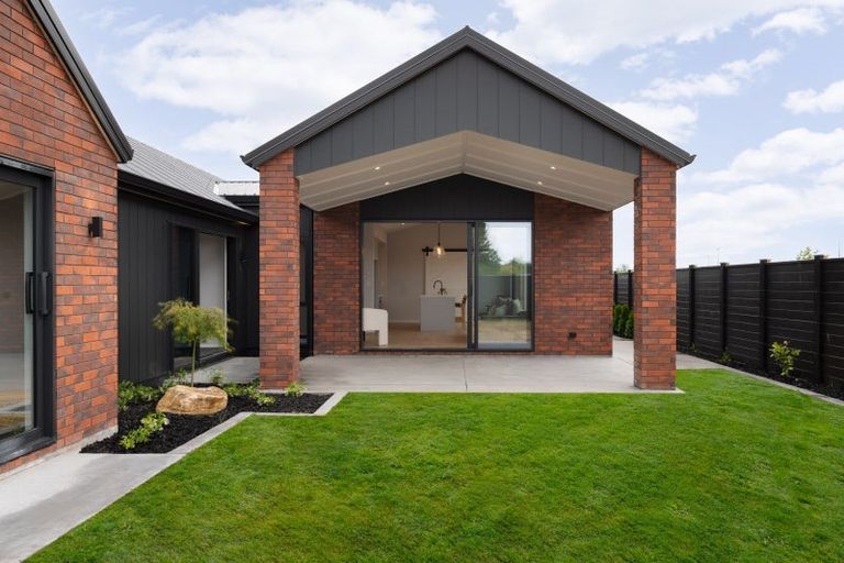 Photo of property in 52 Hugo Shaw Drive, Cambridge, 3434