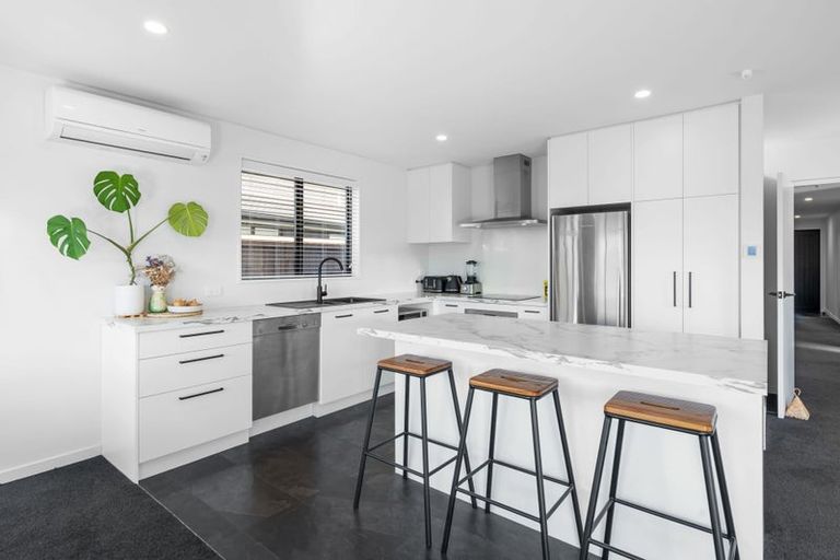 Photo of property in 11 Andesite Drive, Rolleston, 7614