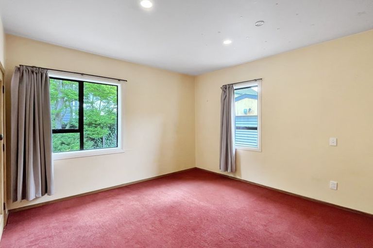 Photo of property in 21 Ilam Road, Upper Riccarton, Christchurch, 8041