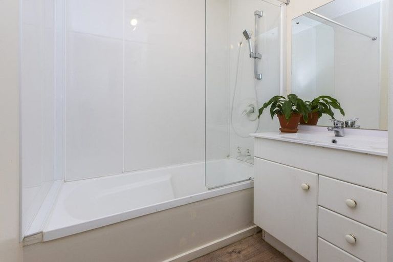 Photo of property in 7/42 Champion Street, Edgeware, Christchurch, 8013