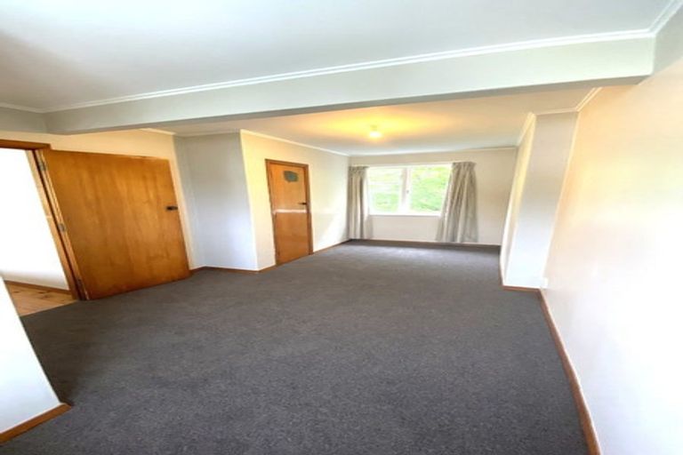 Photo of property in 67 Tremewan Street, Tawa, Wellington, 5028