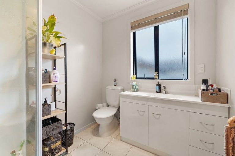 Photo of property in 1 Lansdown Street, Wanaka, 9305