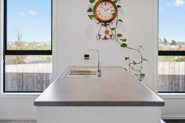 Photo of property in 48 Pragma Rise, Rototuna North, Hamilton, 3210