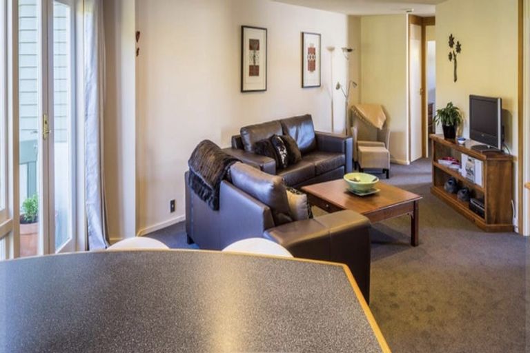 Photo of property in 4f Hatton Street, Karori, Wellington, 6012