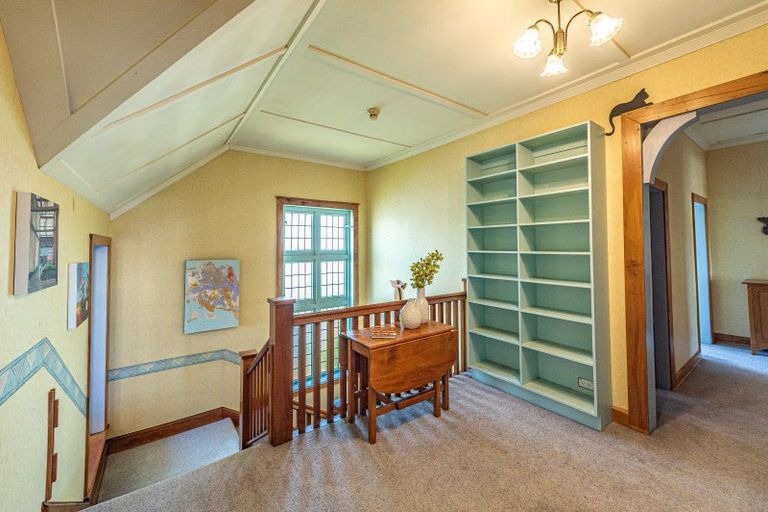 Photo of property in 299 Saint Hill Street, Whanganui, 4500