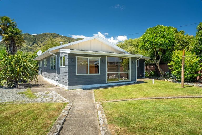 Photo of property in 421 Glenview Road, Motupipi, Takaka, 7183