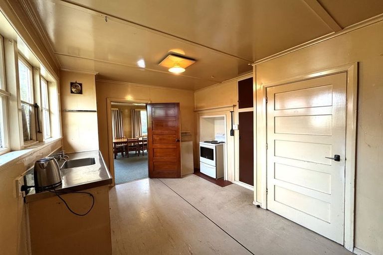 Photo of property in 94 Clyde Street, Balclutha, 9230