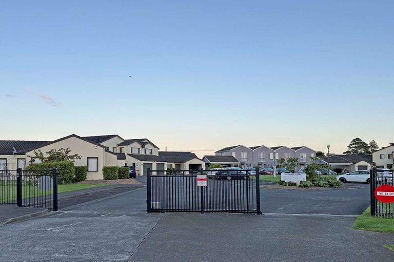 Photo of property in 8/18 Alicante Avenue, Hillpark, Auckland, 2102