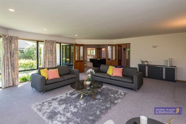 Photo of property in 7 Abingdon Court, Avonhead, Christchurch, 8042