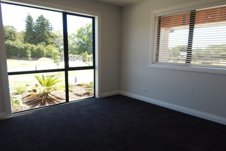 Photo of property in 2 Puriri Park Lane, Waipapa, 0230